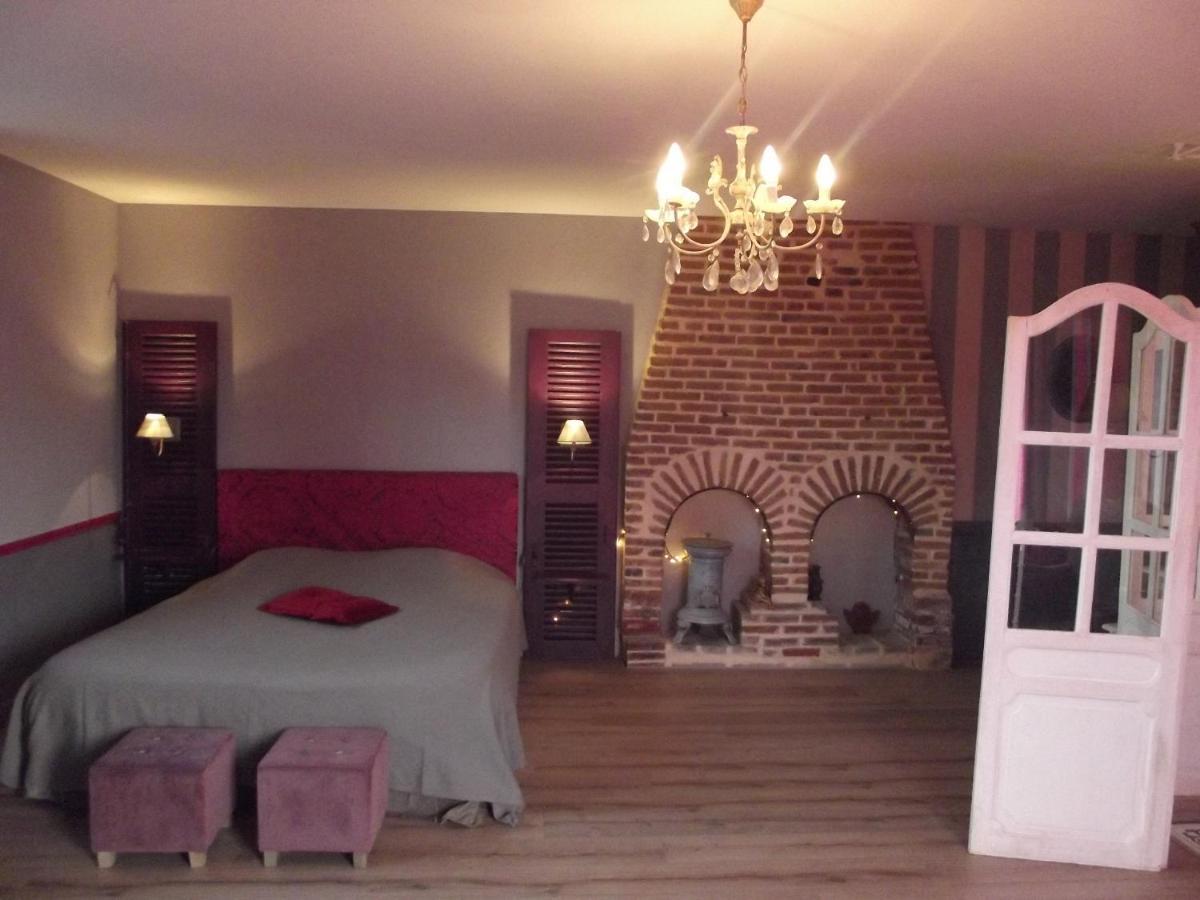 La Chaussee D'Olivet En Mayenne Ruang foto